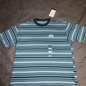 Brand New Mens Nike SB Max90 Skate Stripe T-shirt Denim Turquoise Size M